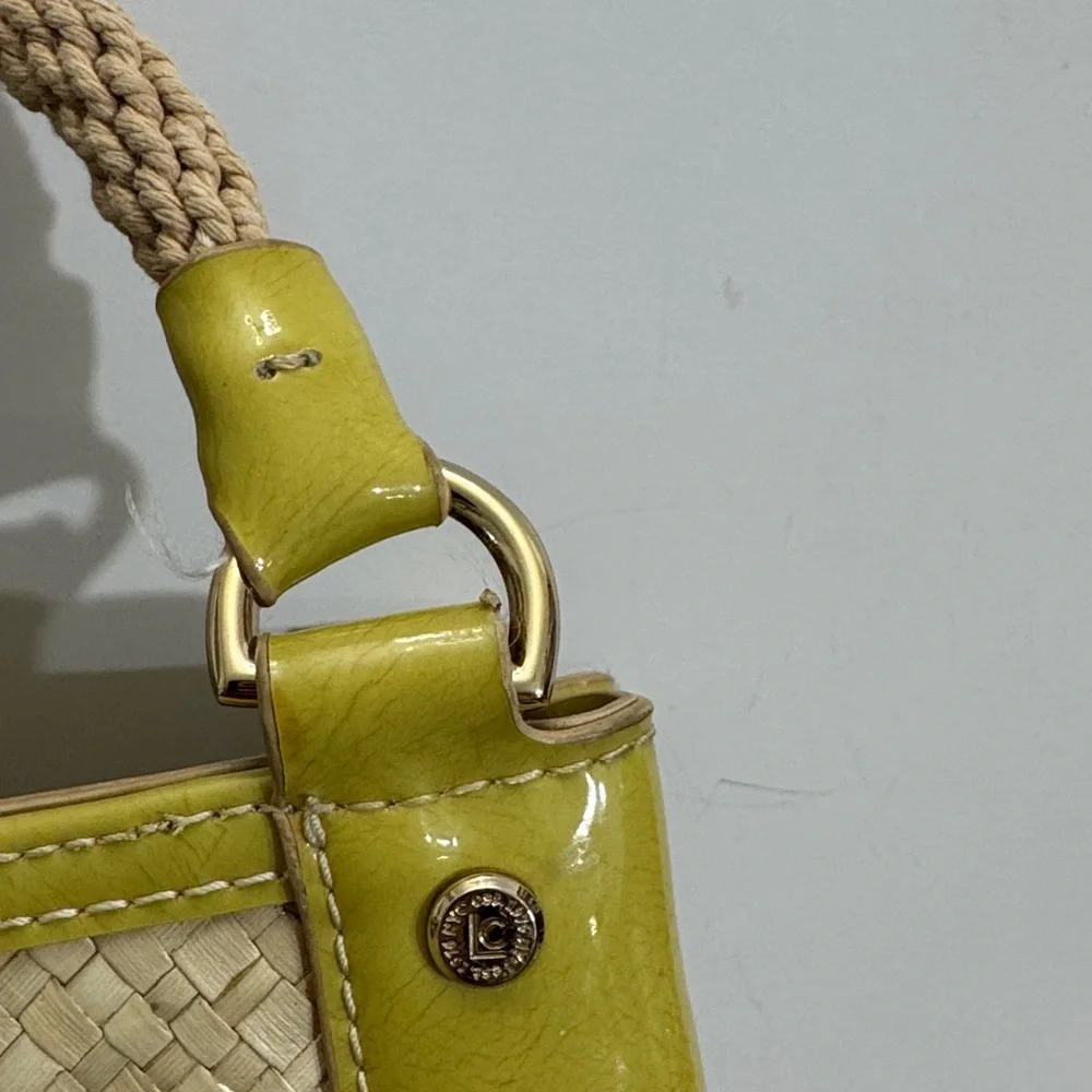 Vintage Liz Claiborne Cream and light Green (avocado) Hand Bag
